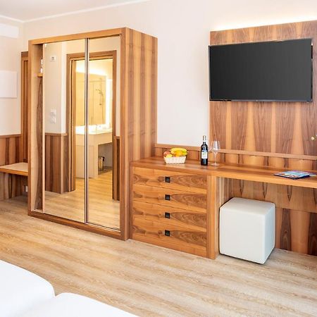 Hotel Centrale Garde Extérieur photo