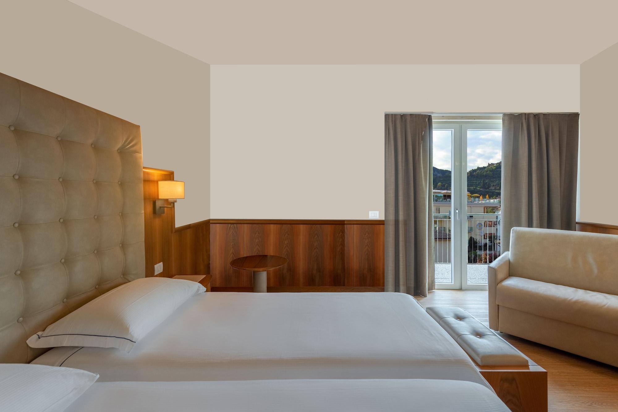 Hotel Centrale Garde Extérieur photo