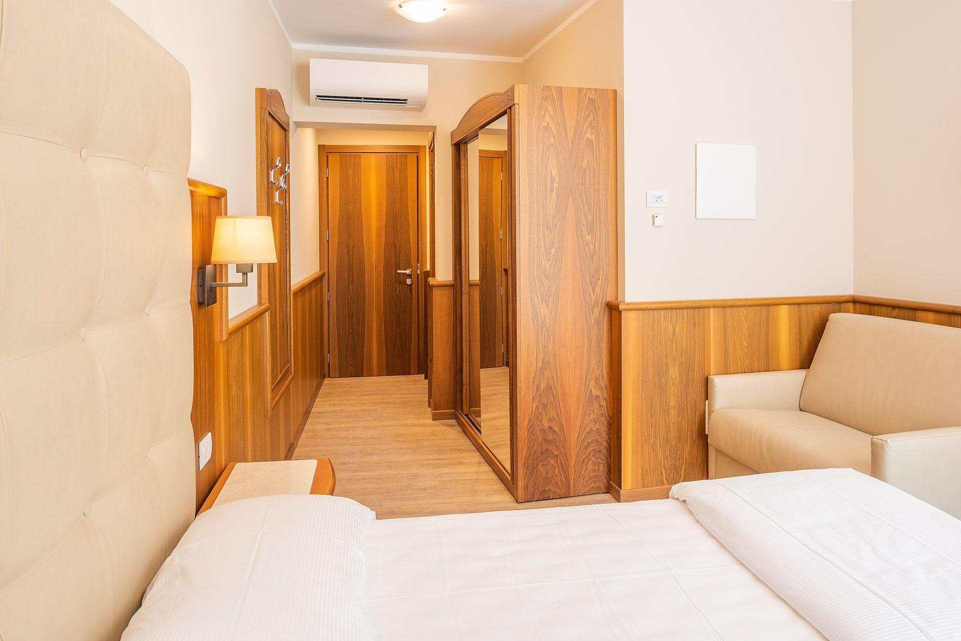 Hotel Centrale Garde Extérieur photo