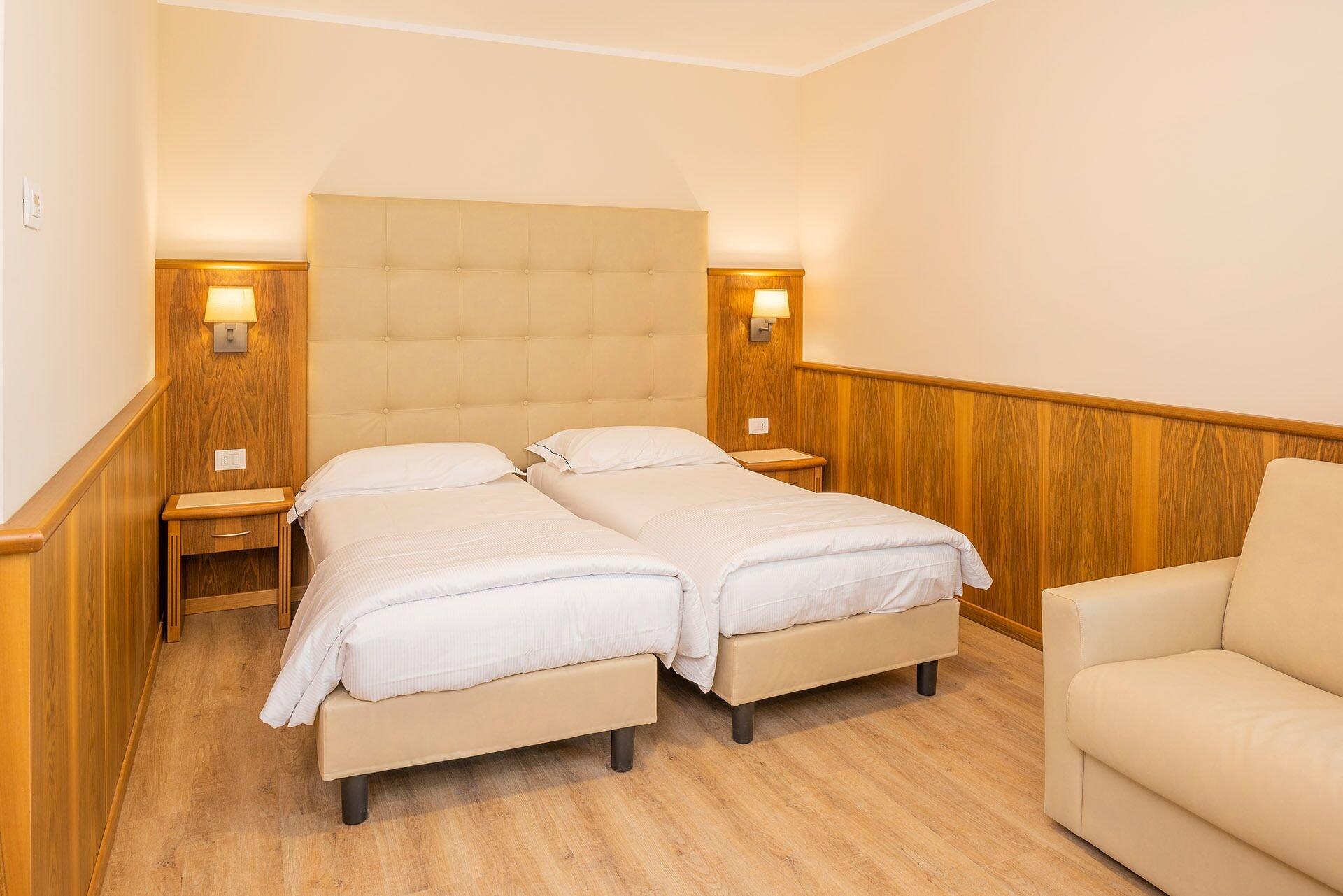 Hotel Centrale Garde Extérieur photo