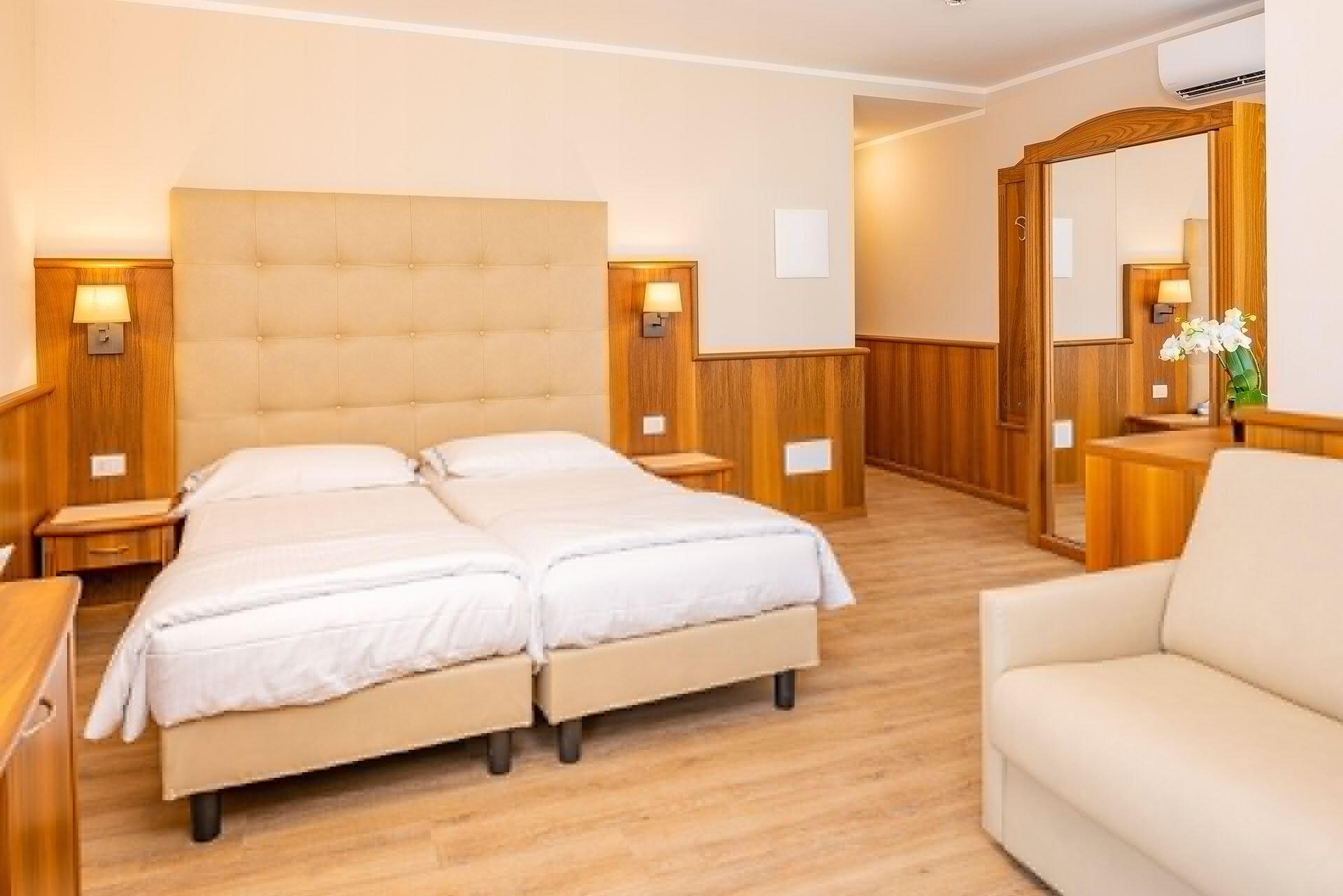 Hotel Centrale Garde Extérieur photo