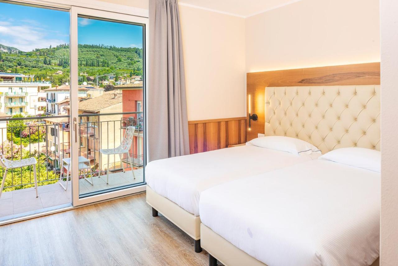 Hotel Centrale Garde Extérieur photo