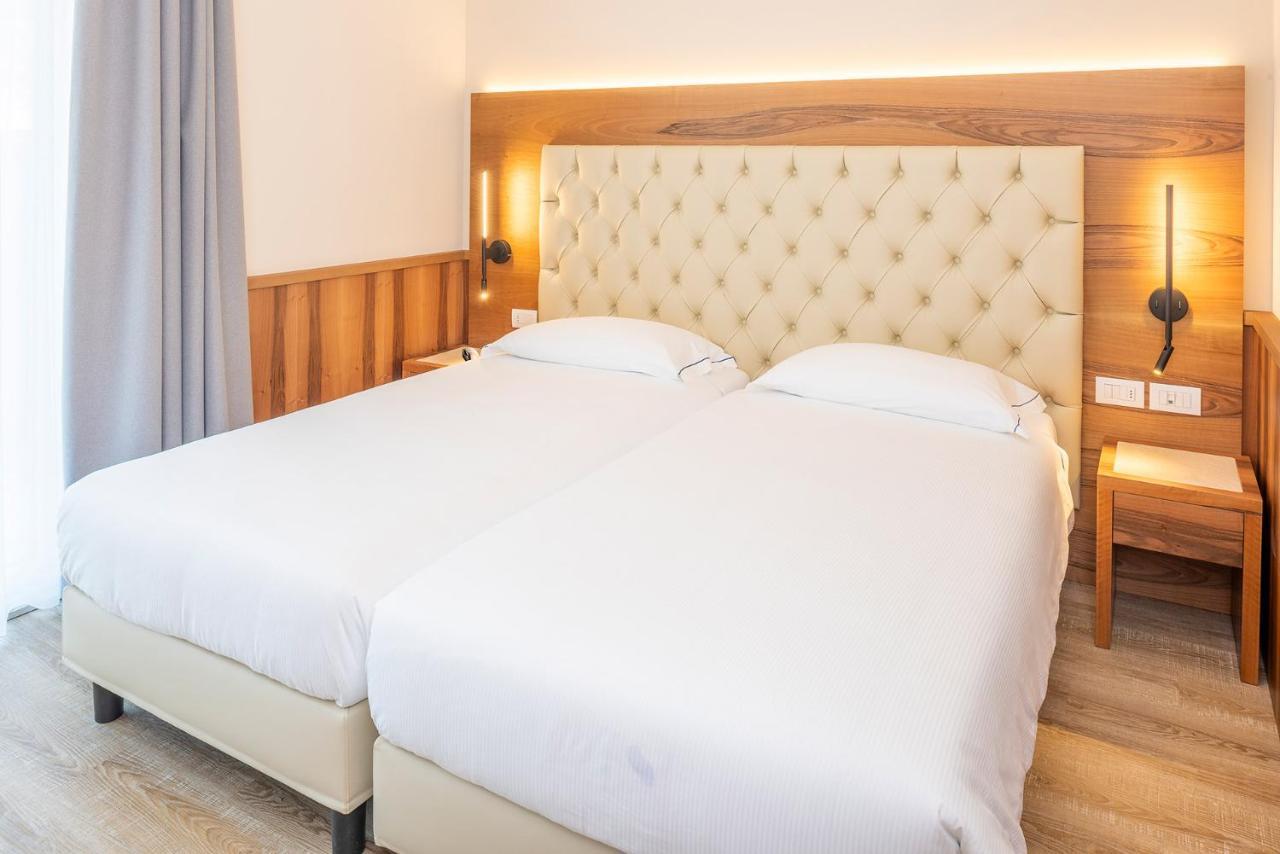 Hotel Centrale Garde Extérieur photo