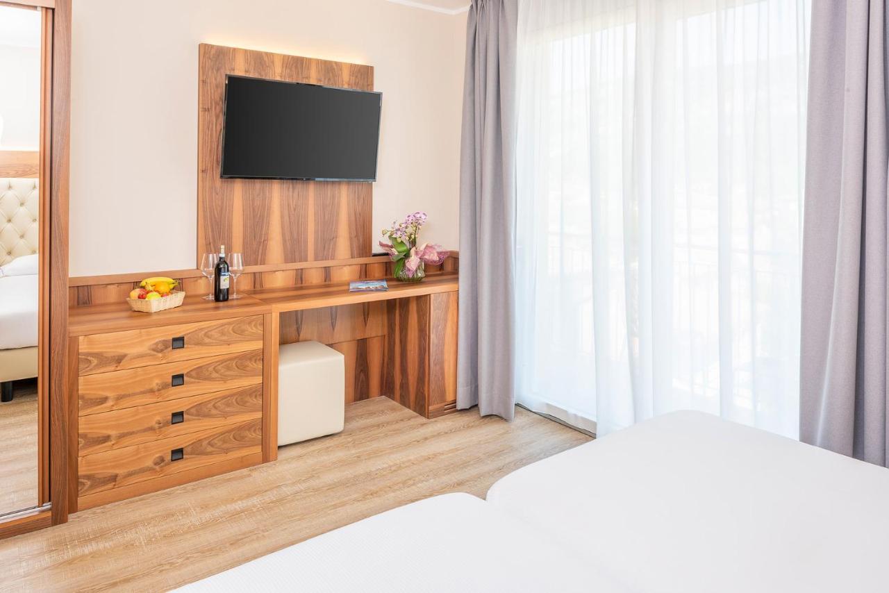 Hotel Centrale Garde Extérieur photo