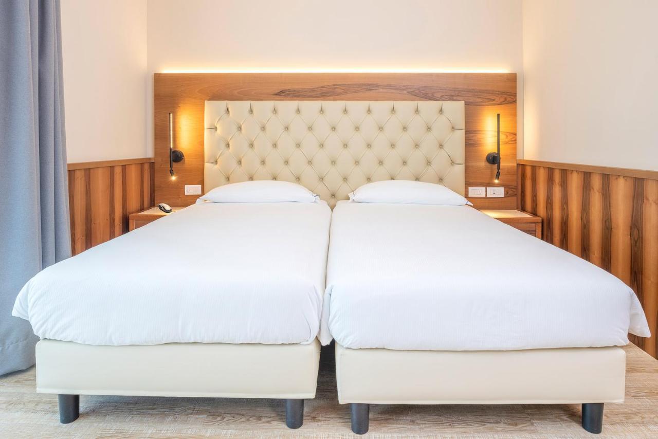 Hotel Centrale Garde Extérieur photo